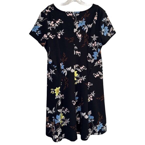 APT. 9 Women’s Floral Black Swing Dress XL Short Sleeve Stretch V-Neck - Picture 2 of 4